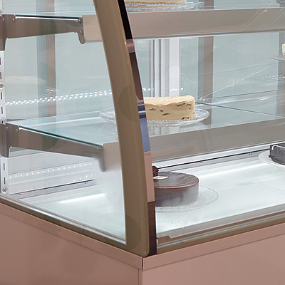 Vitrina Expositora Refrigerada Curvo 3 estantes VERA-900-C