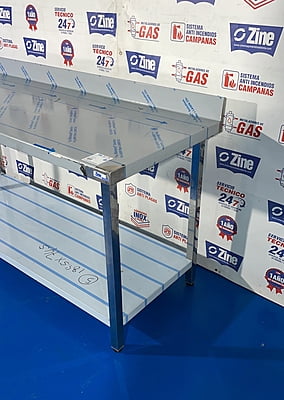 Mesa de trabajo con peto 90x179x70 Mesa de trabajo con peto 90x179x70