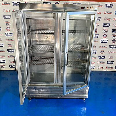 Armario expositor refrigeración 2 puertas cristal Armario expositor refrigeración 2 puertas cristal