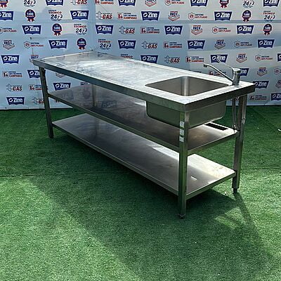 Fregadero inox con estantes 210x70x83cm Fregadero inox con estantes 210x70x83cm