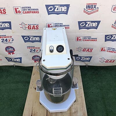 Amasadora profesional 30x60x70cm Amasadora profesional 30x60x70cm